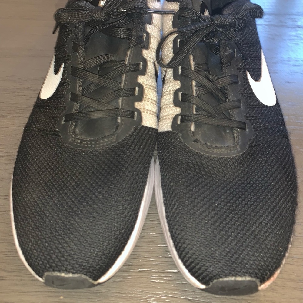 Men’s Nike shoes